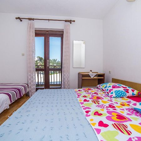 Apartments And Rooms Drpic สปลิตสกา ภายนอก รูปภาพ