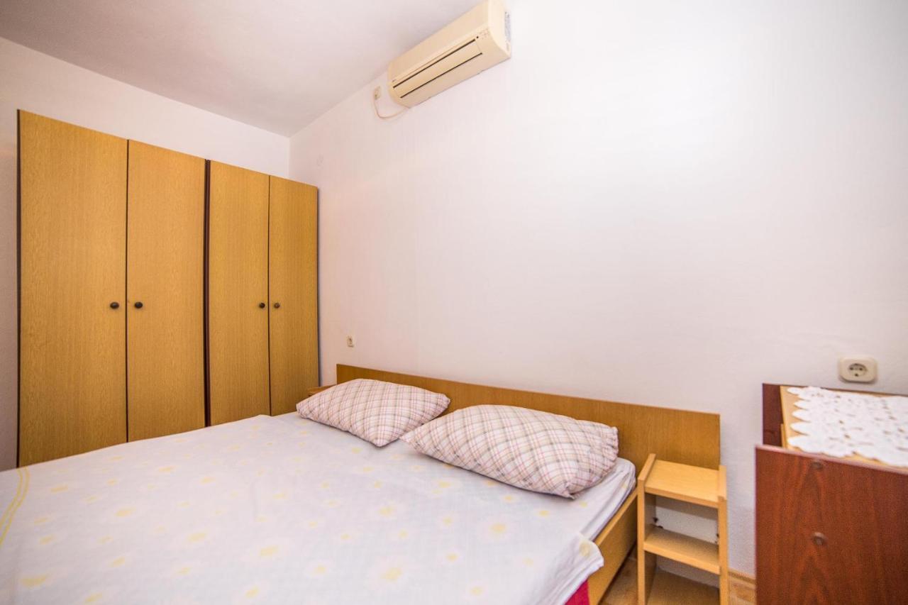 Apartments And Rooms Drpic สปลิตสกา ภายนอก รูปภาพ