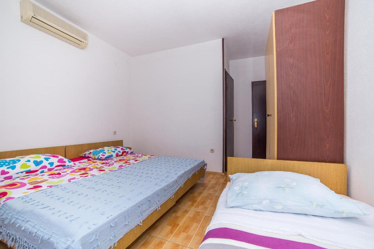 Apartments And Rooms Drpic สปลิตสกา ภายนอก รูปภาพ