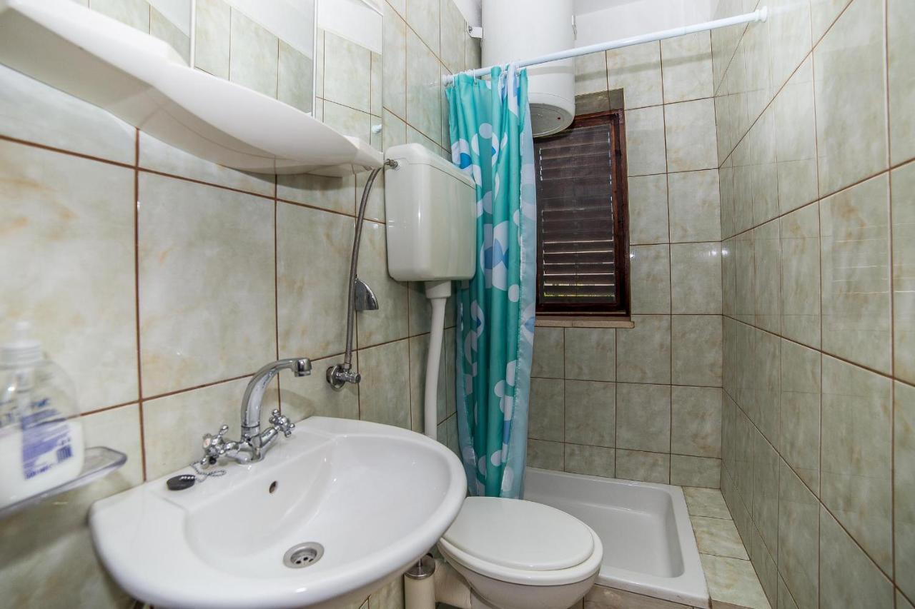 Apartments And Rooms Drpic สปลิตสกา ภายนอก รูปภาพ